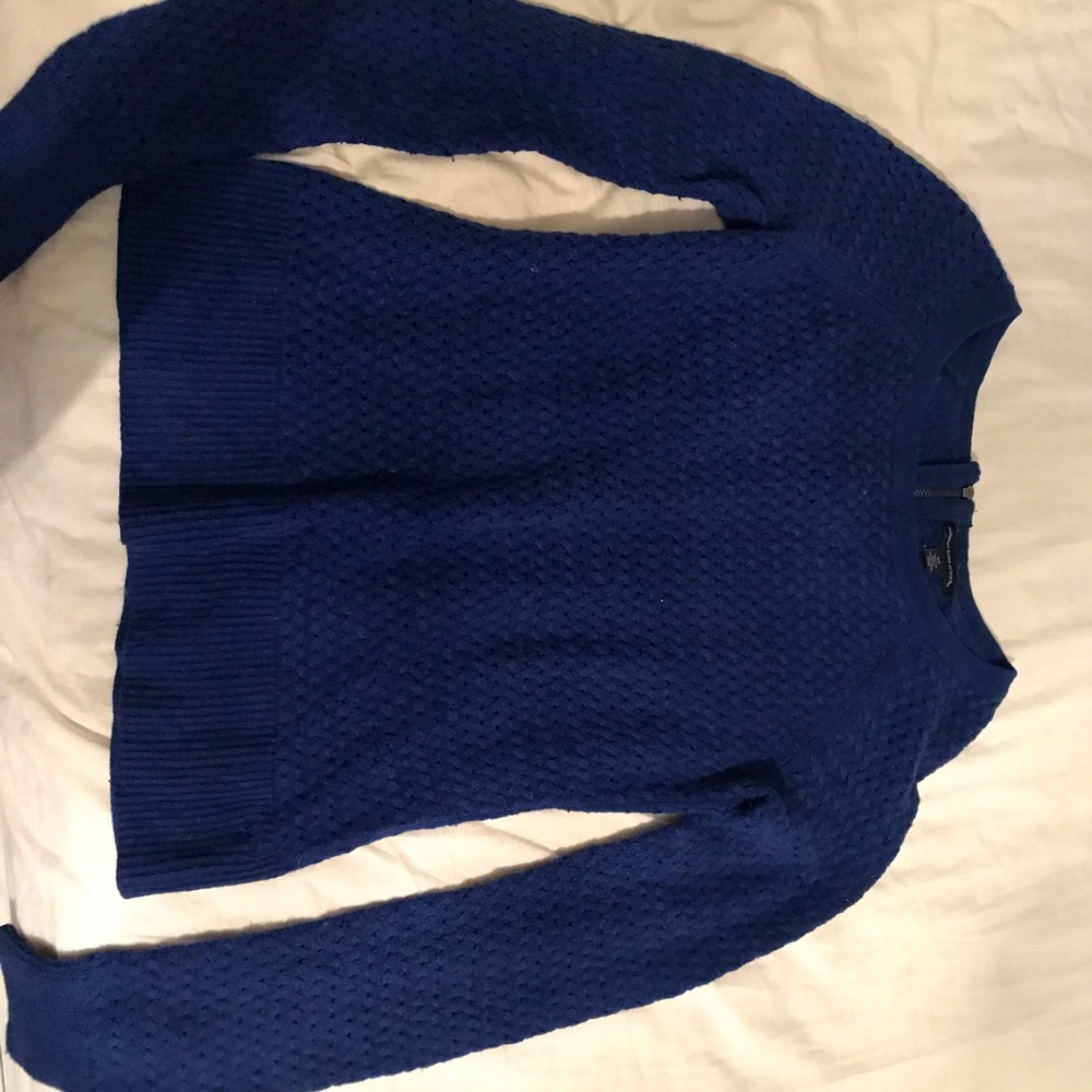 American eagle sweater